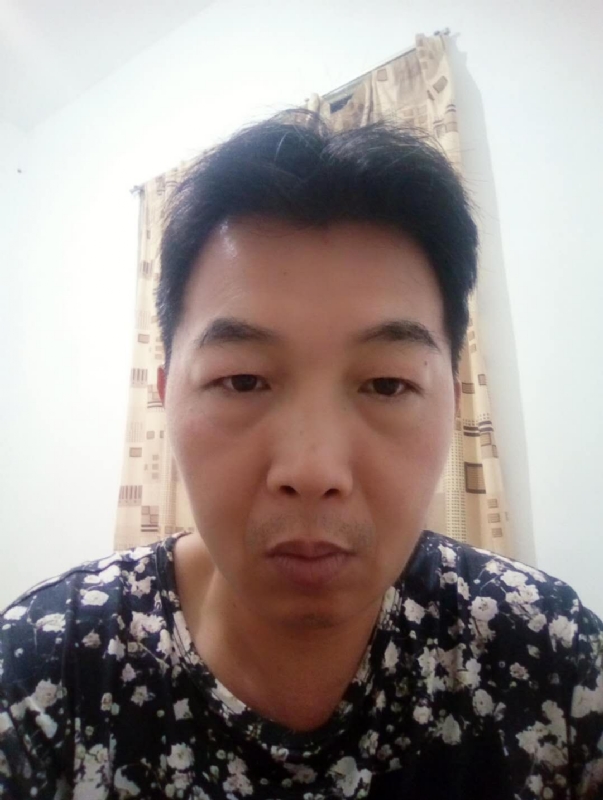 繁华哀伤的第一张照片--长乐婚介网