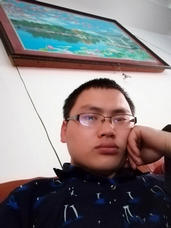 90男孩的第一张照片--长乐婚介网