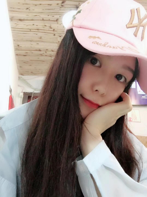 丹丹的第一张照片--长乐婚介网