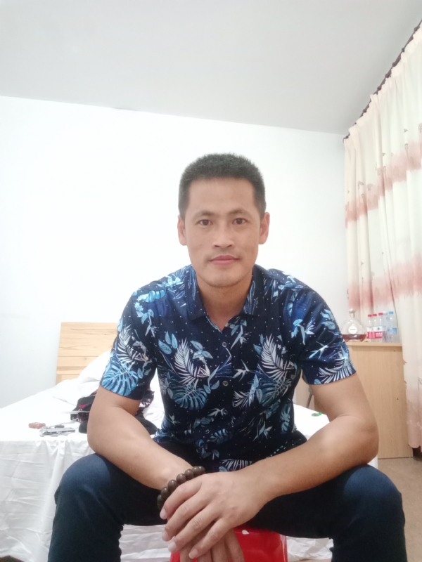 风雨夜归人的第二张照片--长乐婚介网