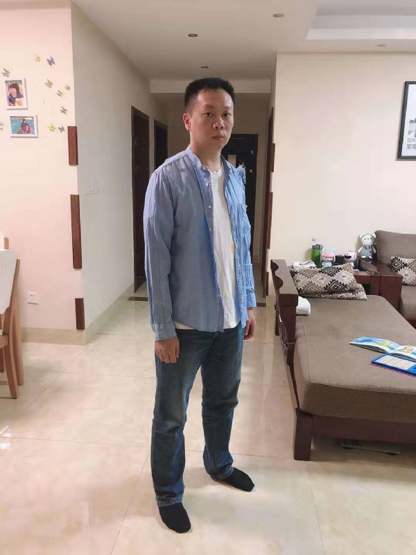 以勒的第一张照片--长乐婚介网