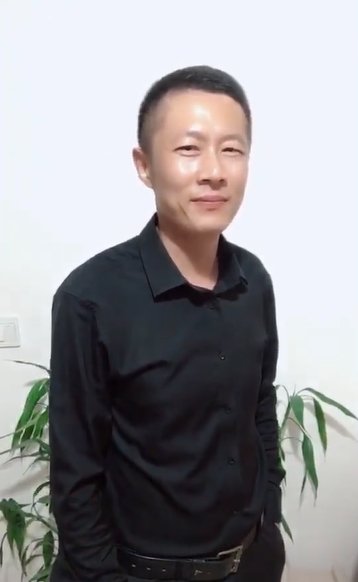 地huhi的第一张照片--长乐婚介网