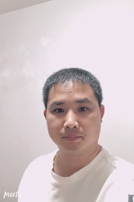 小梁的第一张照片--长乐婚介网