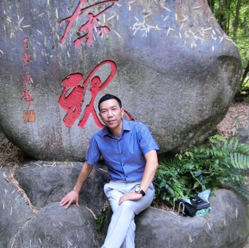 老·黄的第一张照片--长乐婚介网