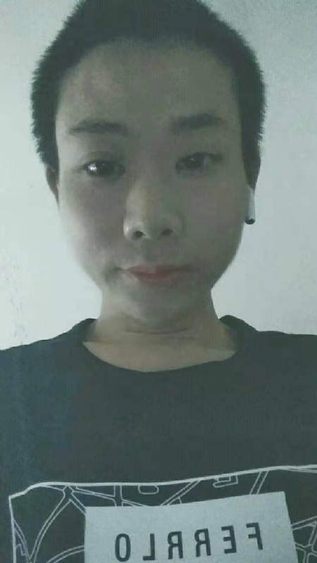 水中月的第一张照片--长乐婚介网