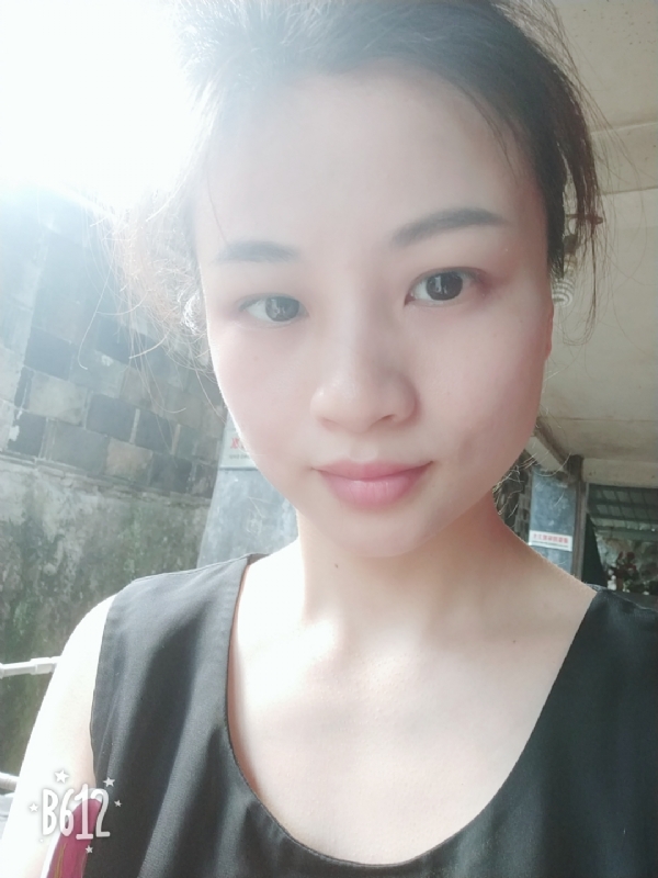慢慢的第二张照片--长乐婚介网