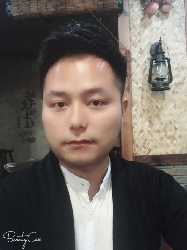 亦初的第一张照片--长乐婚介网