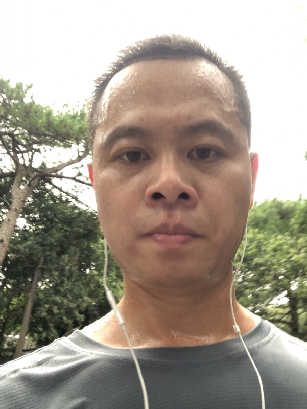 猩猩巨呃的第二张照片--长乐婚介网