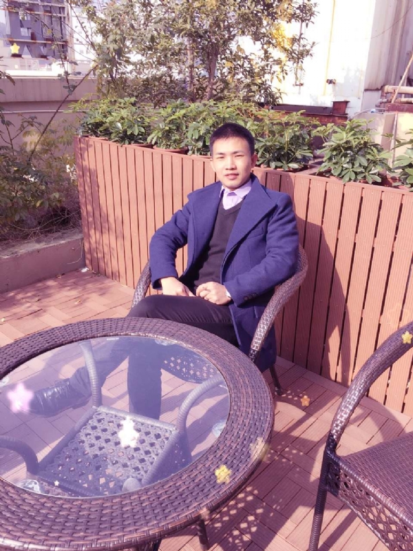 周哥哥的第一张照片--长乐婚介网