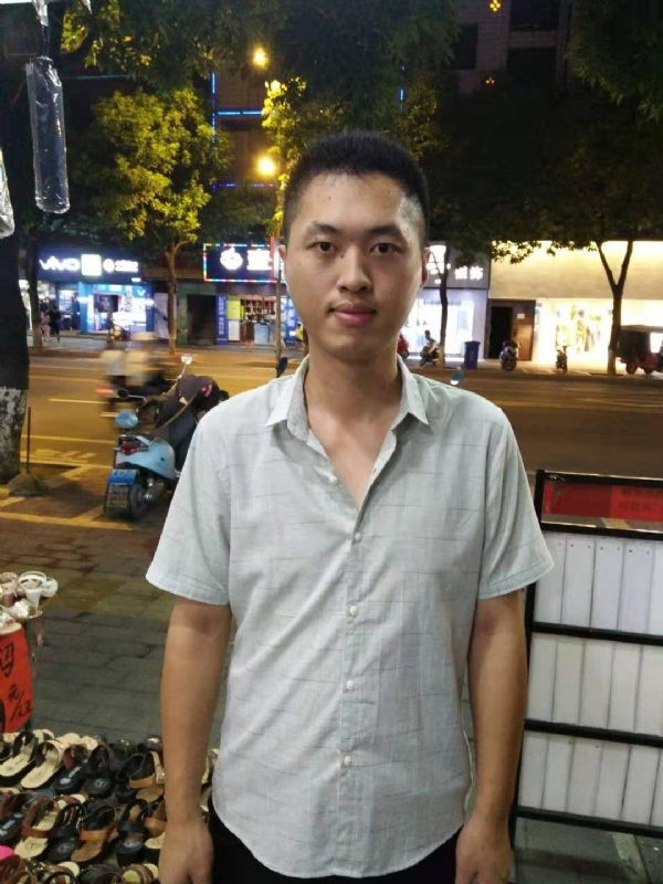 单身的雄鹰的第一张照片--长乐婚介网