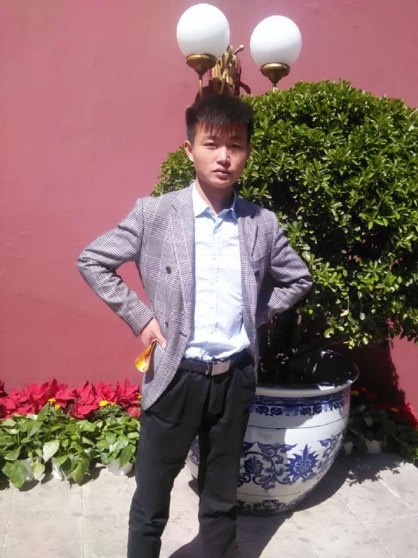 黎明之光的第一张照片--长乐婚介网