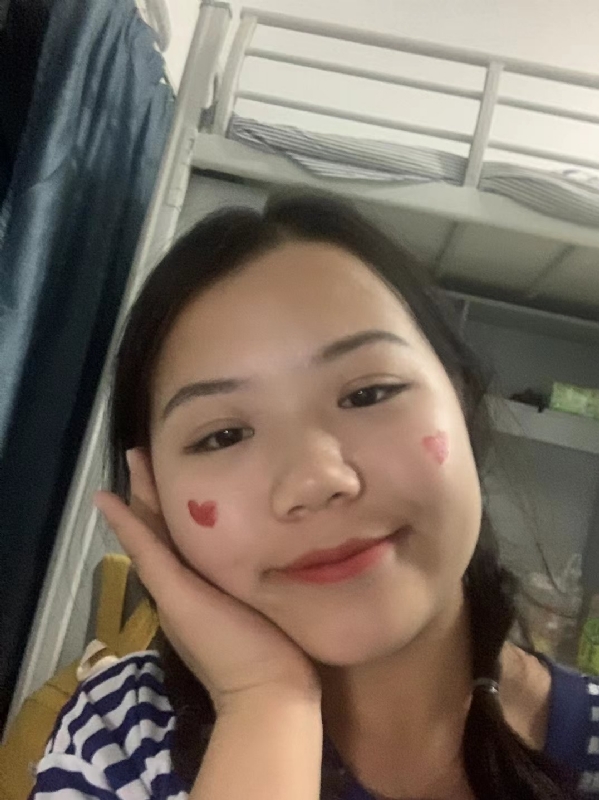 轻轻的一片云的第一张照片--长乐婚介网