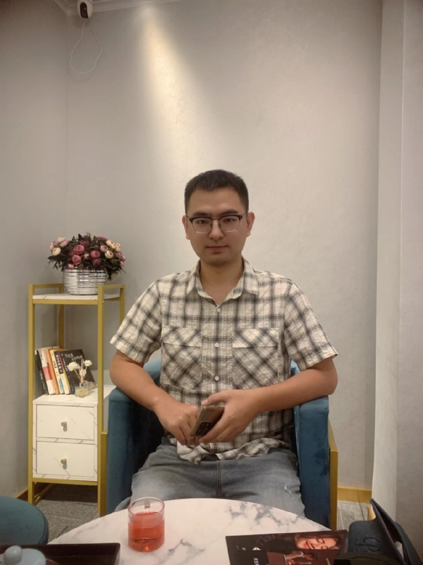 微尘的第五张照片--长乐婚介网
