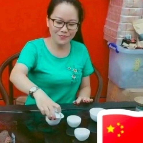 妖娆的第一张照片--长乐婚介网