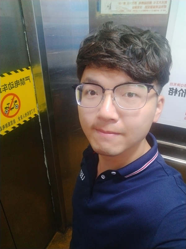 H先生的第二张照片--长乐婚介网