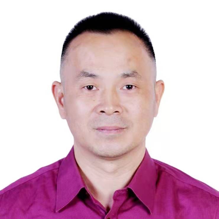 鹏晖的第三张照片--长乐婚介网