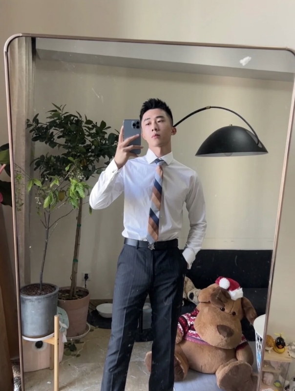 张浩的第一张照片--长乐婚介网
