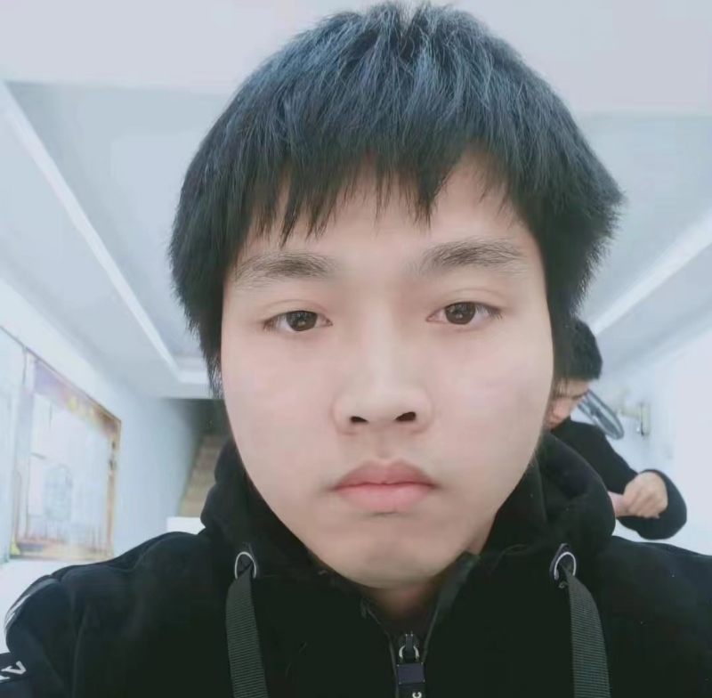无奋斗不清春的第一张照片--长乐婚介网