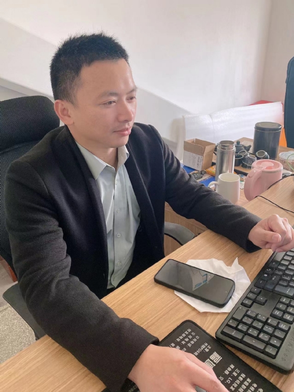 落叶知秋的第一张照片--长乐婚介网