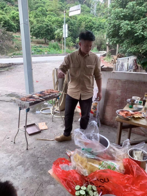 你黑我哟的第一张照片--长乐婚介网
