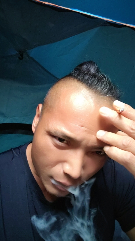 伯爵的第四张照片--长乐婚介网