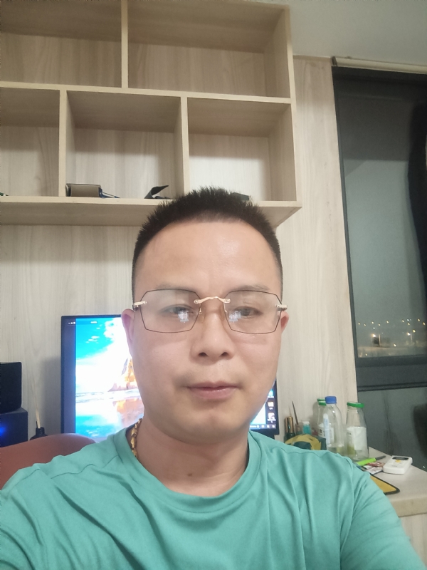 逍遥霸道的第一张照片--长乐婚介网