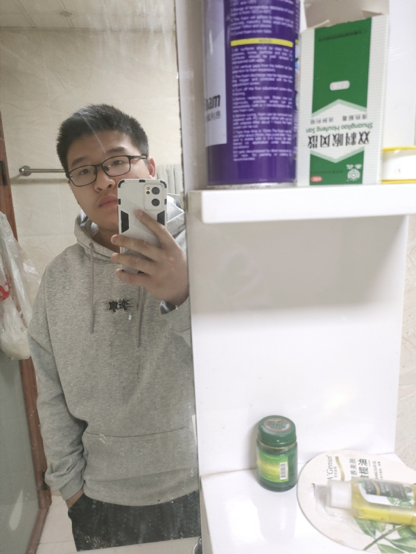 乌鸦坐飞机的第一张照片--长乐婚介网
