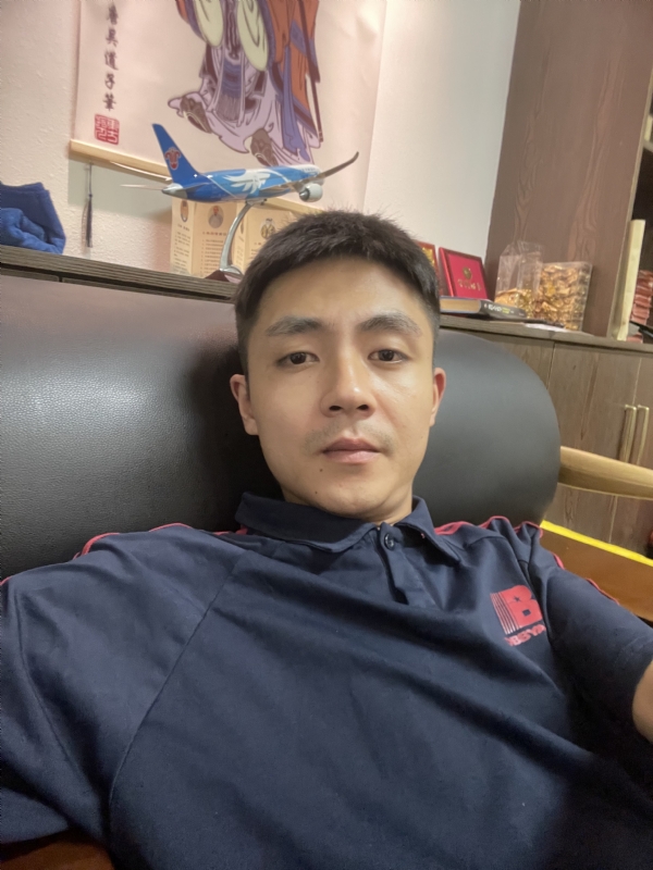 曾曾日上的第一张照片--长乐婚介网