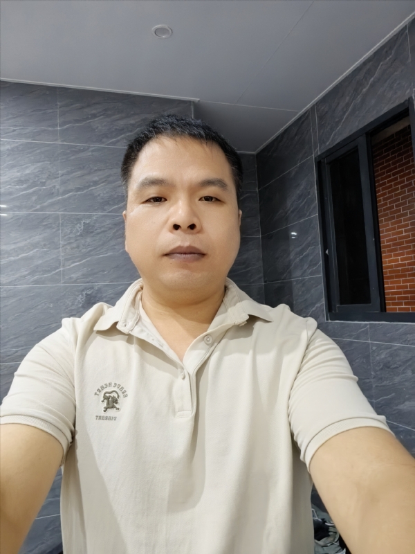 刘两水的第一张照片--长乐婚介网